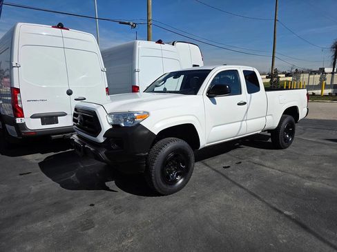 Used 2021 Toyota Tacoma SR image 25