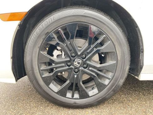 Used 2025 Honda Odyssey Sport-L image 13