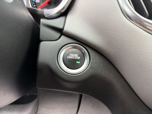 Used 2023 Chevrolet Equinox LT w/ Driver Convenience Package image 23