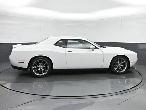 Used 2019 Dodge Challenger GT w/ Plus Package RWD image 8