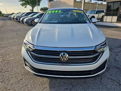 Used 2023 Volkswagen Jetta Sport FWD image 2