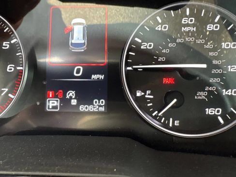 Certified 2025 Subaru Outback Premium AWD/4WD image 13