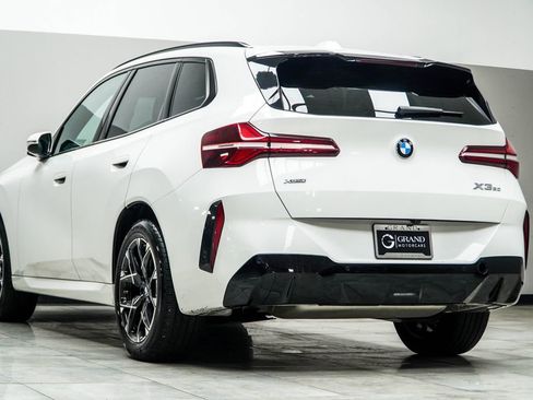 Used 2025 BMW X3 xDrive30i w/ Premium Package image 10