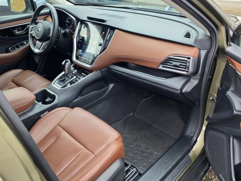 Used 2022 Subaru Outback Touring XT AWD/4WD image 12