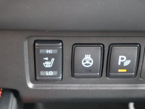 Used 2023 Nissan Frontier PRO-4X w/ Pro Convenience Package AWD/4WD image 22