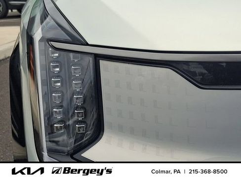 Used 2024 Kia EV9 GT-Line image 10