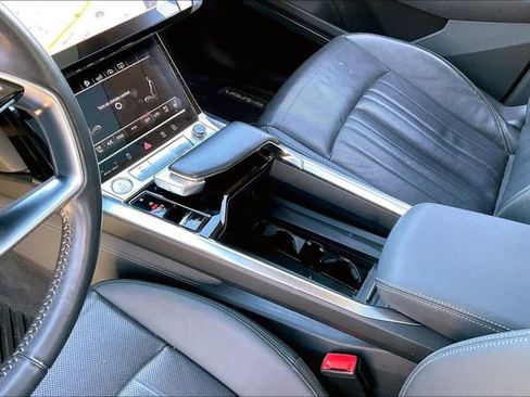 Used 2019 Audi e-tron Premium Plus image 13