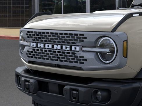 New 2025 Ford Bronco Badlands image 19