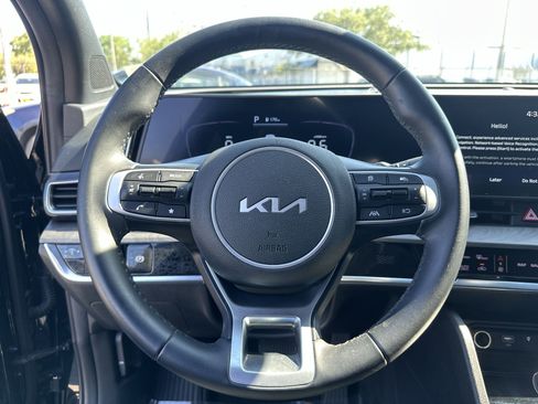 Used 2024 Kia Sportage X-Line AWD/4WD image 11