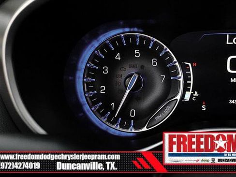 Certified 2024 Chrysler Pacifica Touring-L image 30