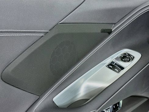 Used 2025 Chevrolet Corvette Z06 RWD image 18
