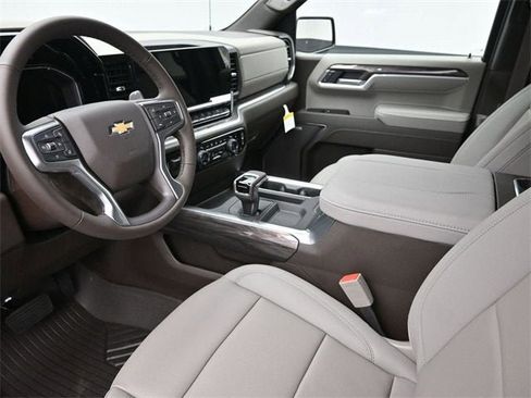 New 2026 Chevrolet Silverado 1500 LTZ w/ LTZ Premium Package image 17