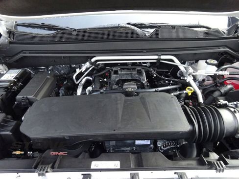 New 2026 Chevrolet Colorado ZR2 image 12