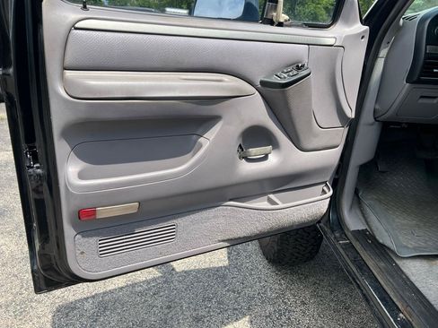 Used 1995 Ford Bronco Eddie Bauer AWD/4WD image 9