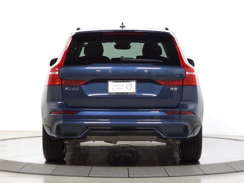 Certified 2025 Volvo XC60 B5 Plus AWD/4WD image 8