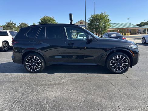 Used 2025 BMW X5 sDrive40i w/ M Sport Package RWD image 9