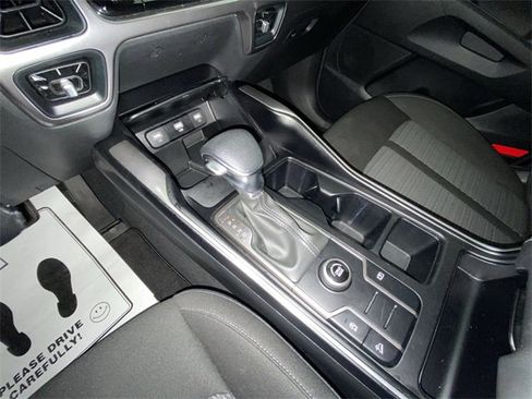 Used 2023 Kia Sorento LX image 19
