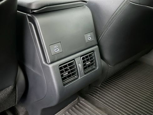 Used 2023 Toyota bZ4X AWD image 25