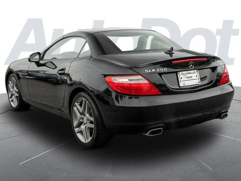 Used 2014 Mercedes-Benz SLK 250 w/ Premium Package image 6