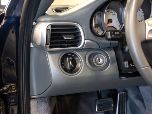 Used 2006 Porsche 911 Carrera S RWD image 50