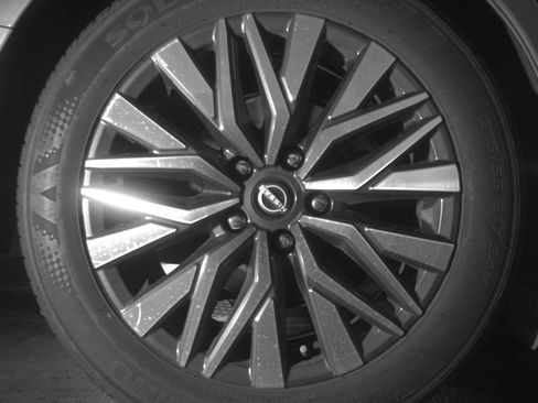 Used 2025 Nissan Altima 2.5 SV image 15