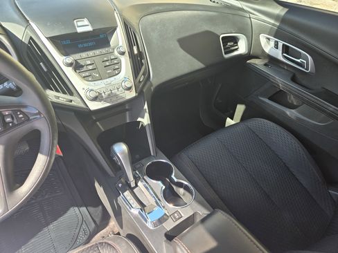 Used 2015 Chevrolet Equinox LS FWD image 13