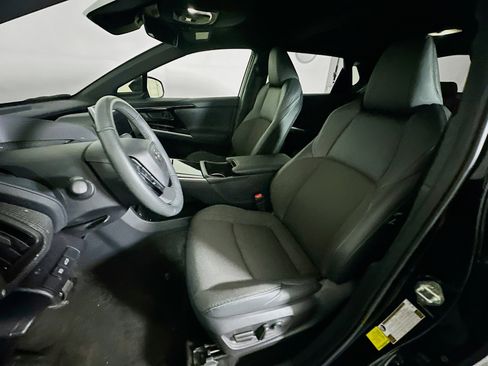 Used 2024 Toyota bZ4X XLE w/ Weather Package image 13