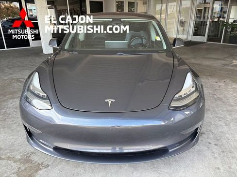 Used 2018 Tesla Model 3 Long Range RWD image 9