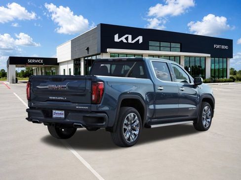 Used 2025 GMC Sierra 1500 Denali w/ Denali Reserve Package AWD/4WD image 5