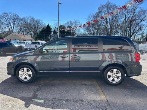 Used 2013 Dodge Grand Caravan SE image 5