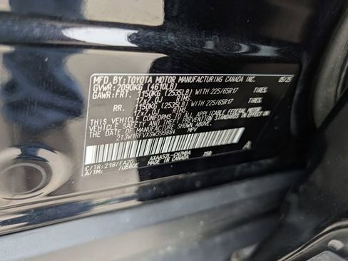 Used 2025 Toyota RAV4 XLE FWD image 35