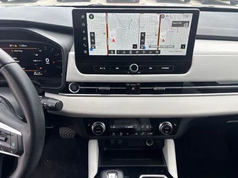 Used 2025 Mitsubishi Outlander SE FWD image 19