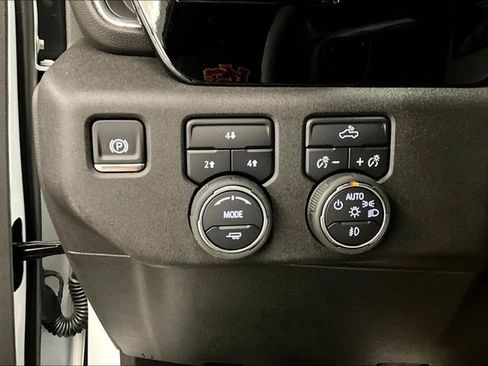 Used 2025 Chevrolet Silverado 2500 LT w/ Convenience Package AWD/4WD image 39