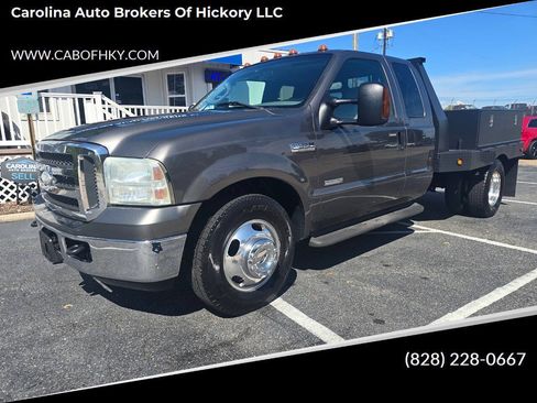 Used 2005 Ford F350 XLT RWD image 1