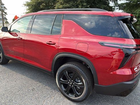 New 2027 Chevrolet Traverse LT w/ Midnight/Sport Edition FWD image 10