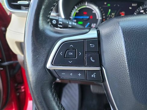 Certified 2020 Toyota Highlander XLE AWD/4WD image 25