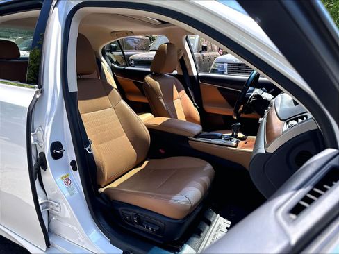 Used 2016 Lexus GS 350 RWD image 10