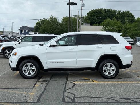 Used 2016 Jeep Grand Cherokee Laredo w/ Quick Order Package 23E AWD/4WD image 2