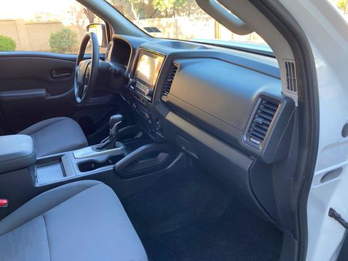 Used 2022 Nissan Frontier S AWD/4WD image 43