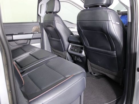 Used 2024 Ford F350 Lariat w/ Sport Appearance Package image 39