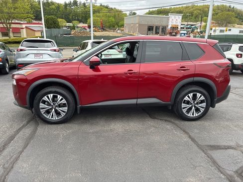 Used 2021 Nissan Rogue SV AWD/4WD image 4