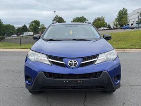 Used 2015 Toyota RAV4 LE AWD/4WD image 6