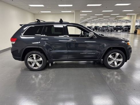 Used 2016 Jeep Grand Cherokee Limited w/ Luxury Group II image 8