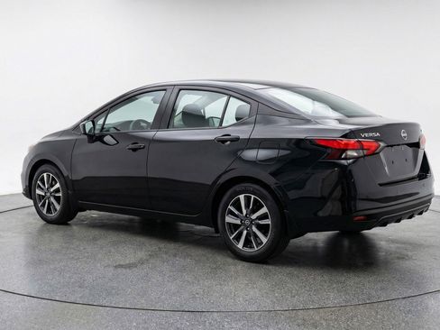 Used 2025 Nissan Versa SV FWD image 6