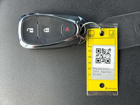 Used 2019 Chevrolet Equinox LT AWD/4WD image 34