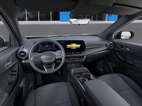 New 2026 Chevrolet Equinox LT w/ Safety and Technology Package image 51