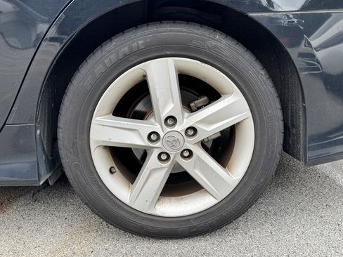 Used 2012 Toyota Camry SE image 9