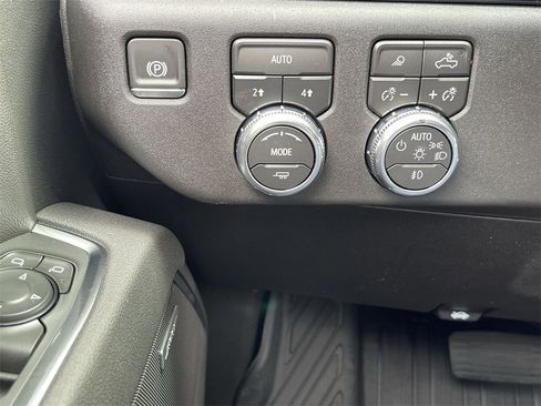 New 2026 GMC Sierra 1500 Elevation w/ Elevation Premium Package image 18
