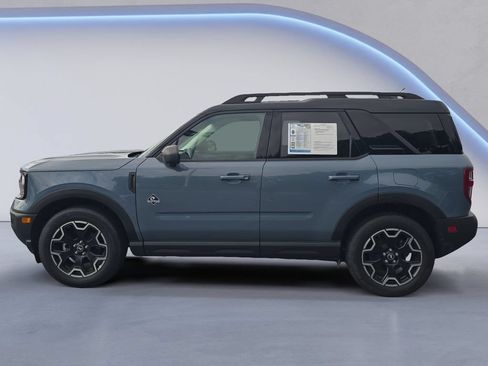 Used 2025 Ford Bronco Sport Outer Banks w/ Outer Banks Tech Package+ AWD/4WD image 2