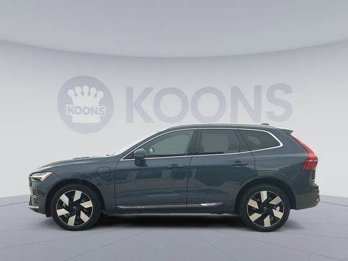 Used 2023 Volvo XC60 T8 Ultimate w/ Protection Package Premier image 13